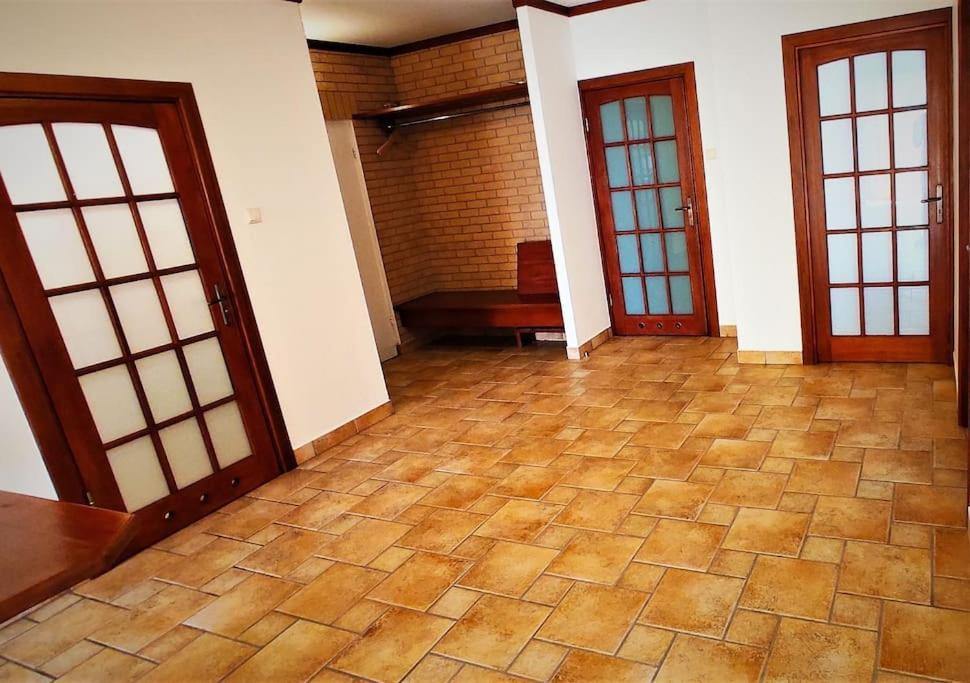 Apartment Metro Wilanowska Warschau